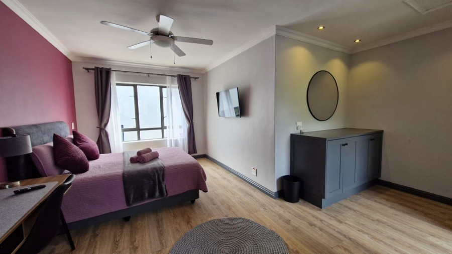 2 Bedroom Property for Sale in Crofters Valley Western Cape